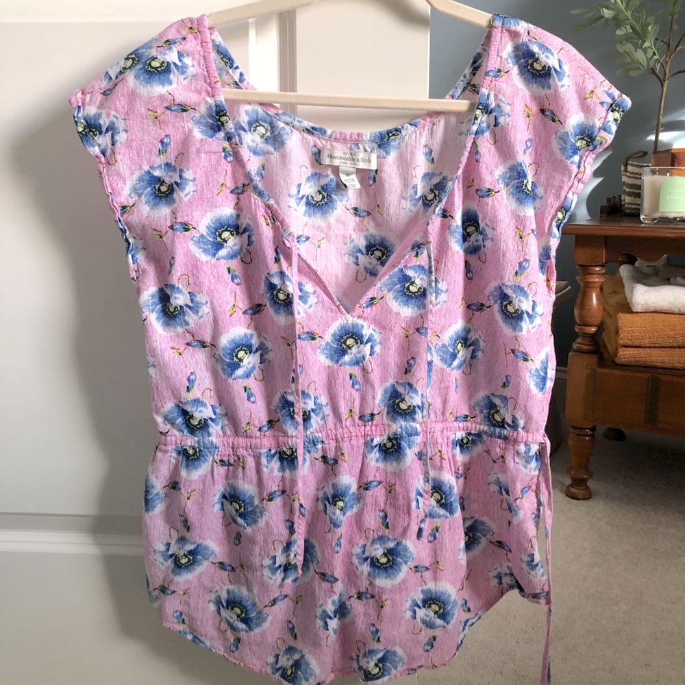 Abercrombie & Fitch Pink Floral Blouse Top Ties Cinched Waist